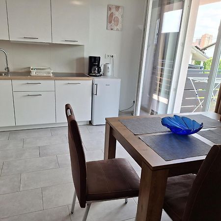 Apartments Rosemary Ljubljana & Free Parking Екстер'єр фото