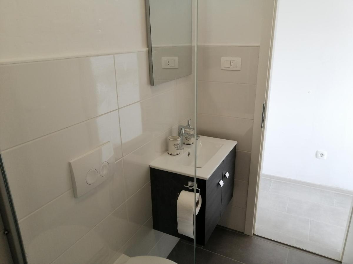 Apartments Rosemary Ljubljana & Free Parking Екстер'єр фото