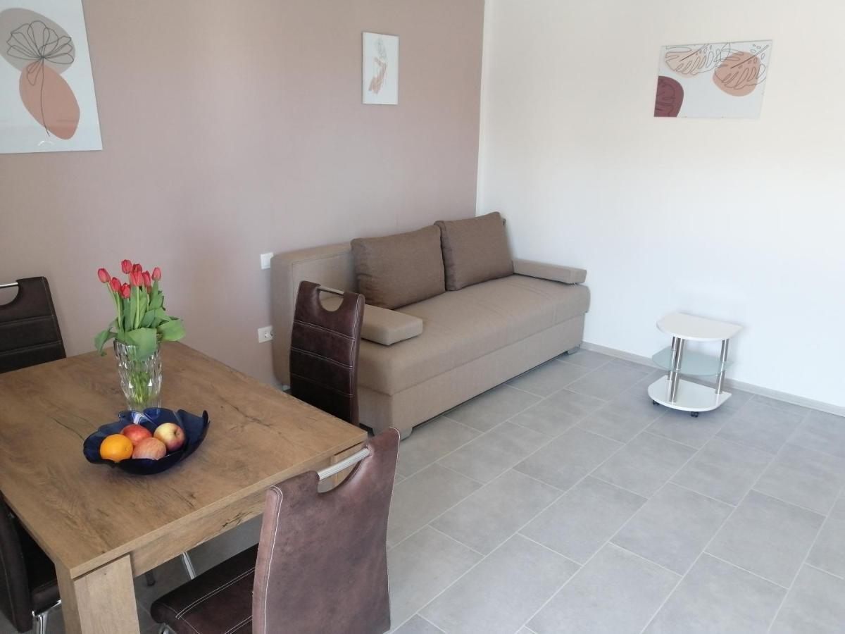 Apartments Rosemary Ljubljana & Free Parking Екстер'єр фото