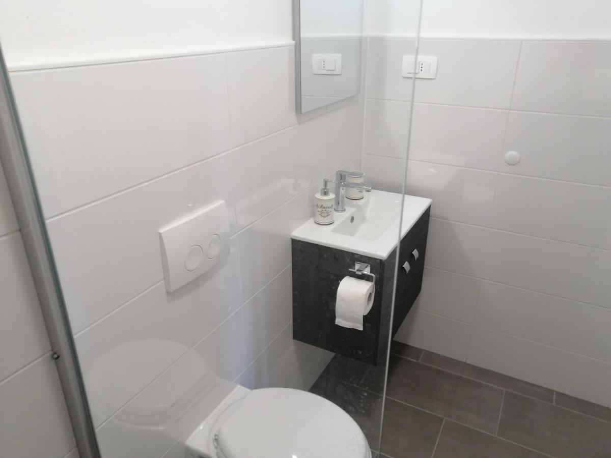 Apartments Rosemary Ljubljana & Free Parking Екстер'єр фото